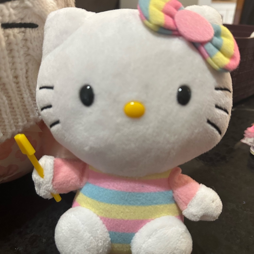 Hello Kitty items - Picture 2 of 7